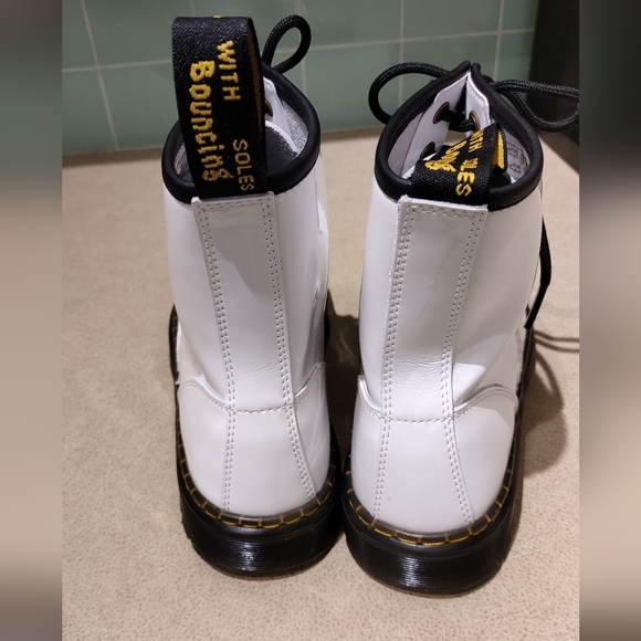 DR. martin boots - Picture 4 of 8